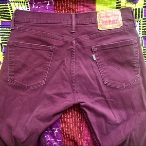 Men’s Levi’s 513 Slim Straight Burgundy